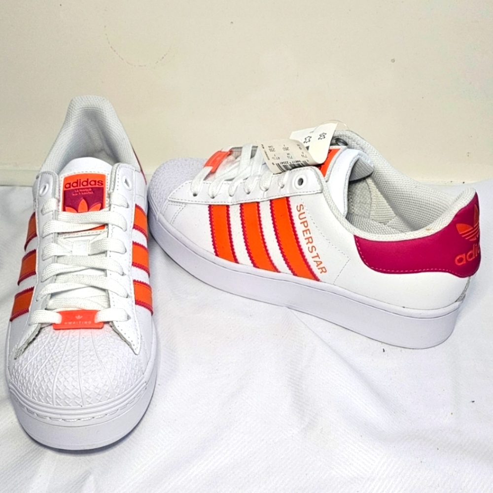 ADIDAS SUPERSTAR BOLD BNWT WOMEN'S 9